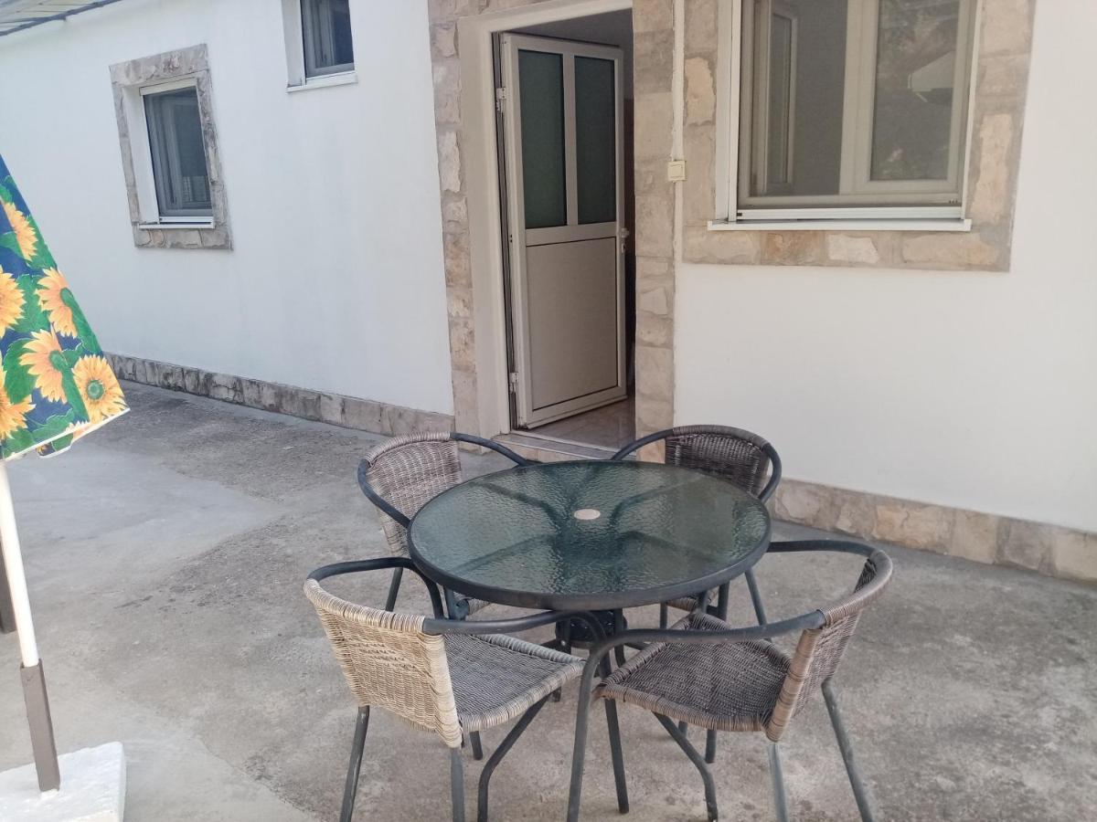 Apartmani Bosco Tivat Zewnętrze zdjęcie