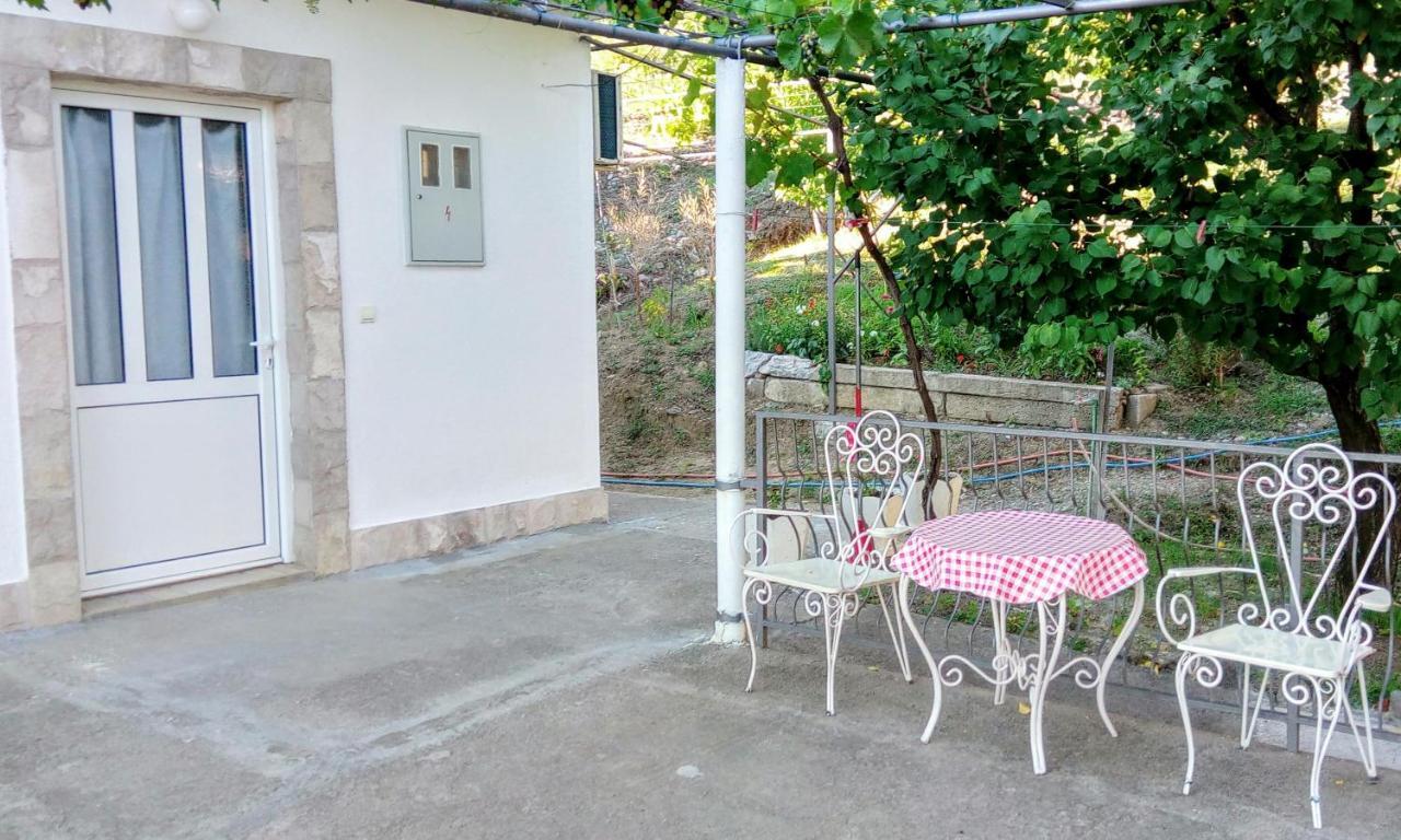 Apartmani Bosco Tivat Zewnętrze zdjęcie